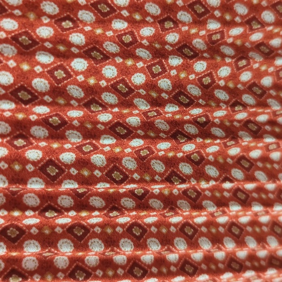 Max Studio XS Accordion Pleated maxi skirt Rust/ Ivory - Picture 2 of 3